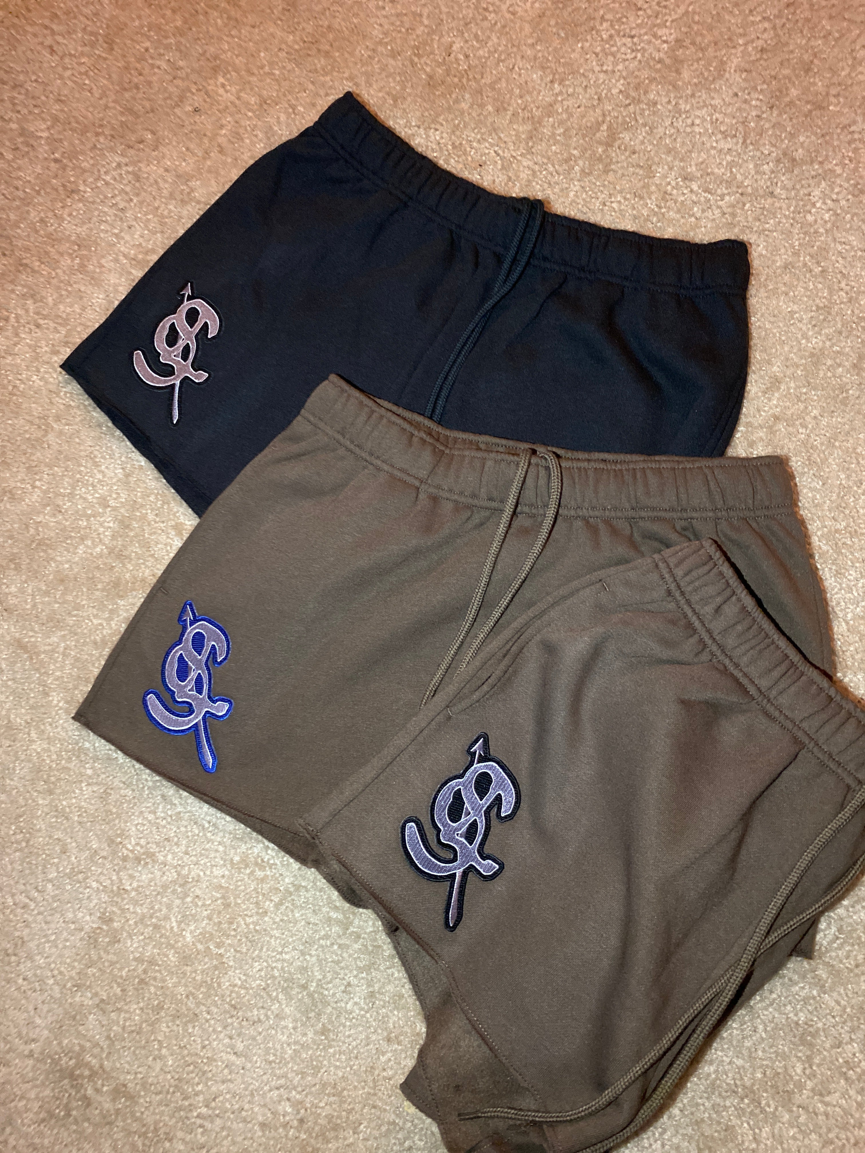 BLS woman vintage shorts